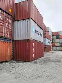 Strong 40ft shipping containers in Kenya.
