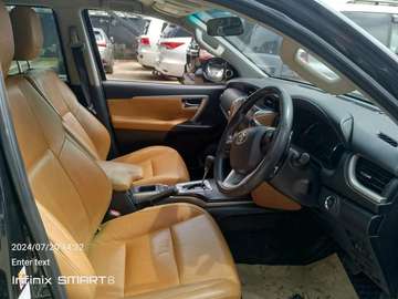 Toyota Fortuner black color fully loaded 2018