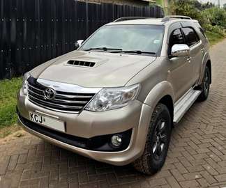 2009 TOYOTA FORTUNER