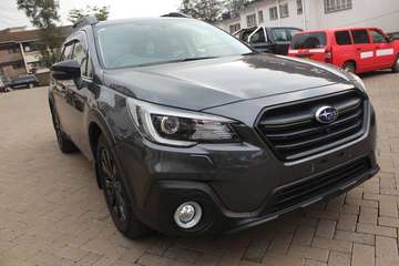 Subaru Outback 2019 Leather, Roof rails, 37,000 Kms