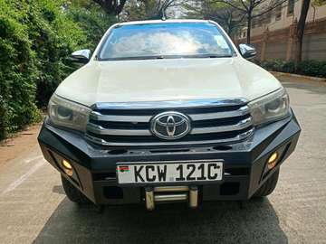 TOYOTA HILUX DOUBLE CAB AUTOMATIC REVO 2016 MODEL