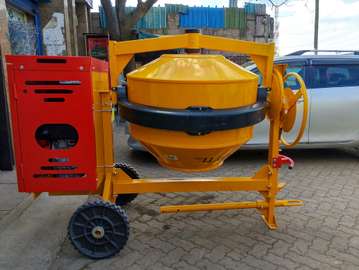 Menegotti Brazilian concrete mixer 400Litres