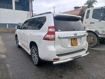 TOYOTA LANDCRUISER PRADO TX DIESEL 2017MODEL SUNROOF