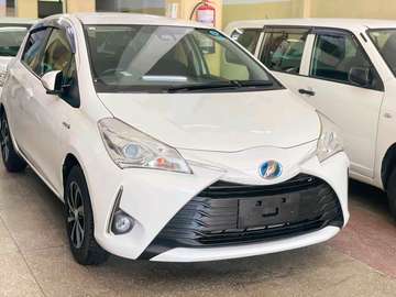TOYOTA VITZ HYBRID 2019MODEL