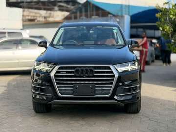 Audi Q7 Quattro 2019 Sunroof S-Line