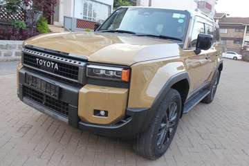 Toyota Landcruiser Prado ZX Leather Sunroof 2024 10,000 Kms