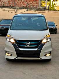 Nissan Serena empower