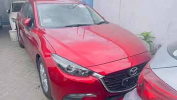 Mazda axela petrol 2018model