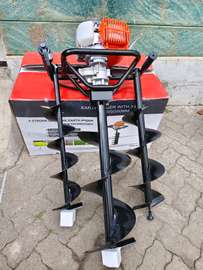Hawking Earth Auger 4 Stroke Engine with three bits