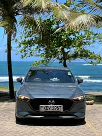 MAZDA 3 2019MODEL PETROL