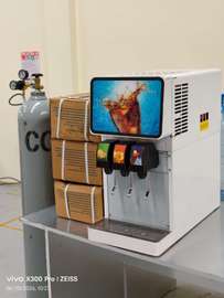 Carbonated soft drinks dispenser