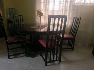 Six Seater Dining table