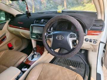 Toyota premio 2015 model 2000cc G
