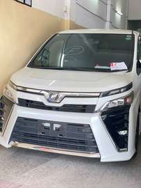 TOYOTA VOXY 7SEATER 2019MODEL