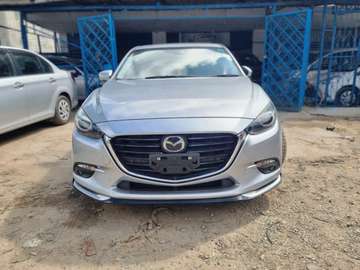 Mazda Axela Sunroof 2200cc 2018