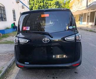 Toyota sienta normal 2020 model