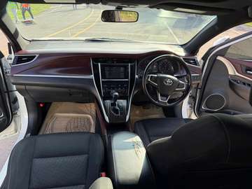 Toyota harrier 2015model Sunroof 2wd