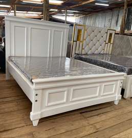 Bed; King Size Mahogany Bed Frame
