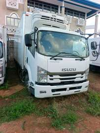 ISUZU Forward freezer body