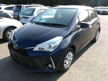 Toyota vitz 1000cc navy blue