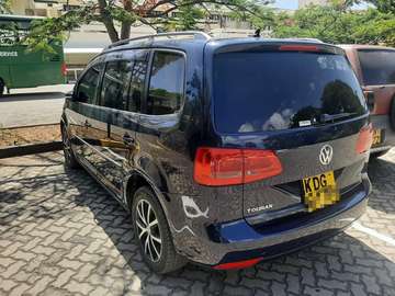 Volkswagen Touran 2015 (Clean)