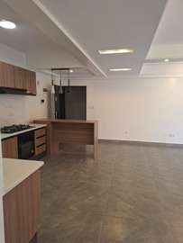 2 Bed Apartment with En Suite in Riverside