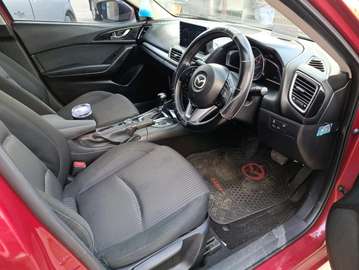 Used axela petrol
