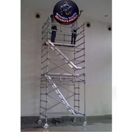 ALUMINIUM SCAFFOLDING TOWER