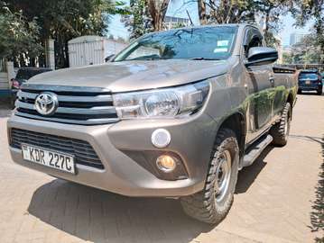 TOYOTA HILUX SINGLE CAB MANUAL LOCALLY ASSEMBLED DIFFOCK