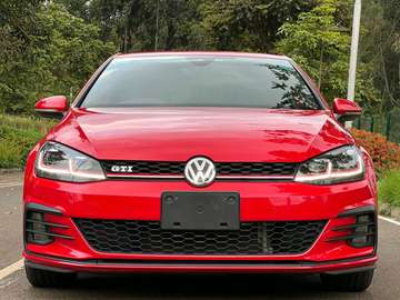 Volkswagen Golf TSI 4 2017 model fully loaded