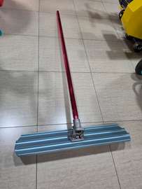 900mm Concrete Bull Float with 1.8mtrs handle