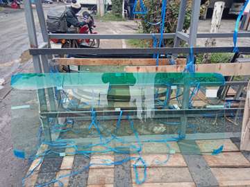 Howo NX 371 windshield