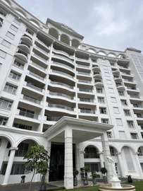 Furnished 2 Bed Apartment with En Suite in Parklands