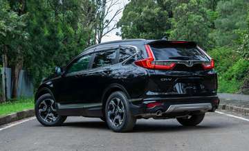 Honda CR-V black color fully loaded 2018 model