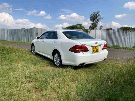 TOYOTA CROWN ROYALSALOON image 10