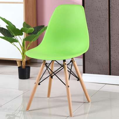 Office Eames Dining Chair image 3