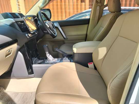 2018 Prado TX/ Petrol/ 7seater image 8