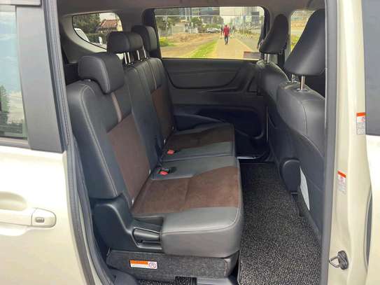 Make Toyota Sienta white color 2019 model 1500cc image 3