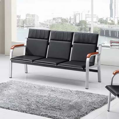 Office Sofa: 5 Seater Reception Office Sofa In Lodwa image 3