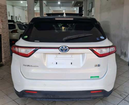 Toyota Harrier hybrid image 14
