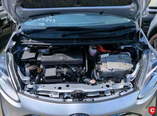 TOYOTA SIENTA HYBRID 2019MODEL 7 SEATER image 7