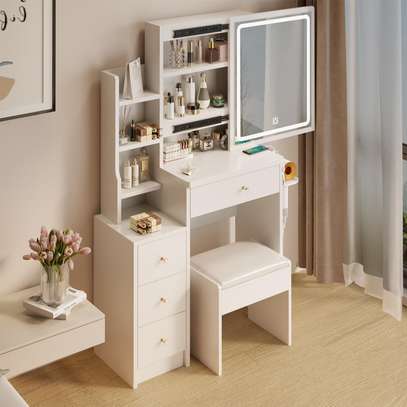 Dressers: Dressing Table for Bedroom image 5