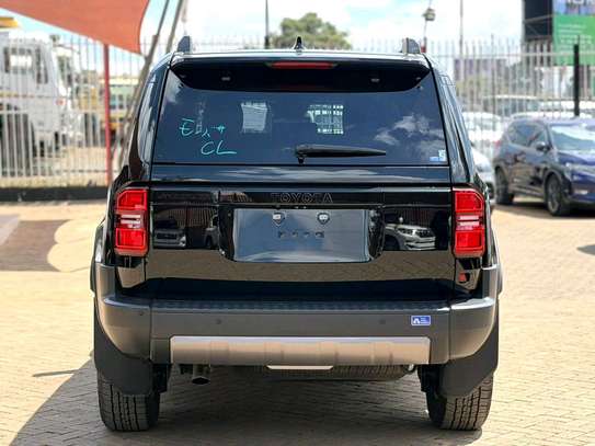 2024 Toyota land cruiser Prado VX image 10