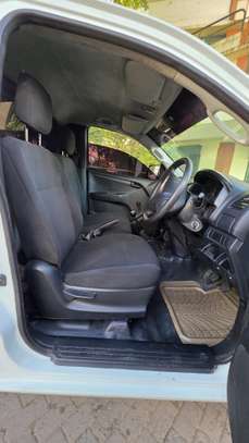 ISUZU Dmax image 9