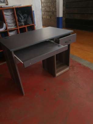 Computer study desk image 3
