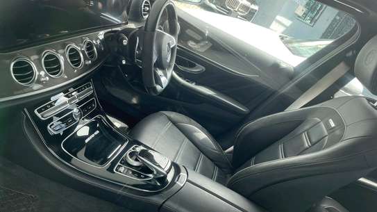 MERCEDES BENZ E63s 2018MODEL SUNROOF image 6