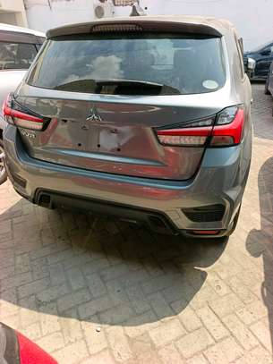Mitsubishi RvR 2021 image 2
