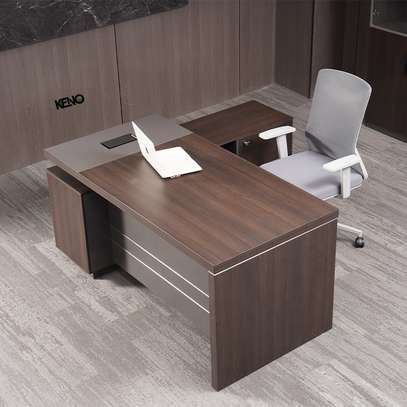 Office Desk: 1.8m Executive Office Desk For Senior Official image 5