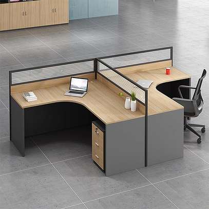 Office Workstation; 2 Way Modular Curved Office Workstation image 2