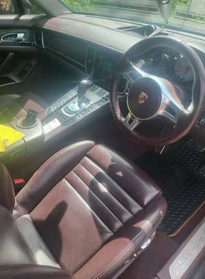 PORSCHE PANAMERA GTS image 5